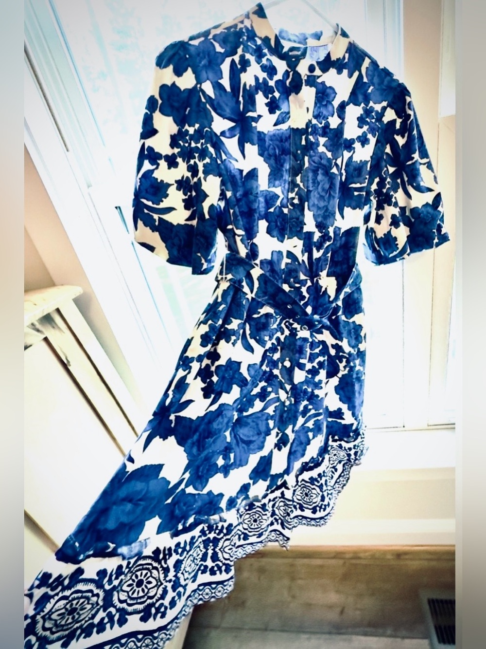 JOIE Blue & White Floral Belted Mini Dress Puff Sleeve Scalloped Hem  - Size 2
